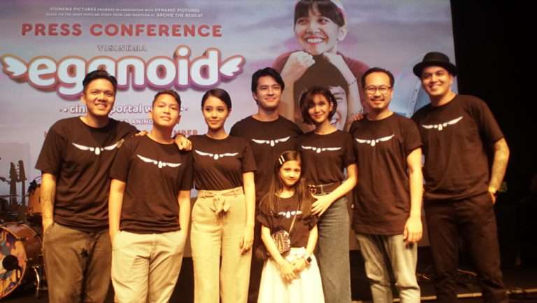 Eggnoid : Cinta dan Portal Waktu, Bikin Gemes dan Penasaran