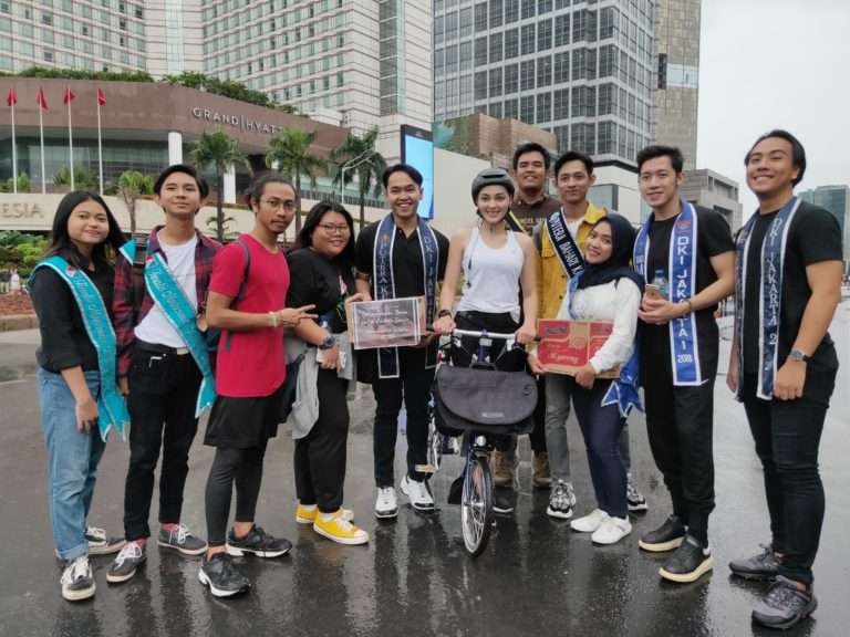 Jolene Marie Berikan Sumbangan Untuk Korban Banjir
