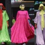 Dian-Pelangi-Hadirkan-Warna-Warni-Cerah-Di-ISEF-2021