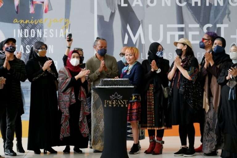 6th Anniversary Indonesian Fashion Chamber Gelar Fashion Show 100 Desainer dan 100 Model, Sekaligus Peluncuran MUFFEST+ 2022