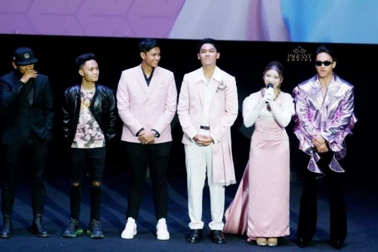Perlakuan ‘Gentelman’ Jefri Nichol ke Tiara Andini di Gala Premiere Film My Sassy Girl
