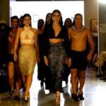 Penampilan-Viera-Lovienta-Top-11-Puteri-Indonesia-2022-Sebagai-Model-Runway-di-Bali-International-Fashion-Week-2022