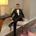 Deo-Nikolas-Berhasil-Membawa-Nama-Indonesia-Masuk-Top-16-Manhunt-International-2022-dan-Winner-Mr-Popularity