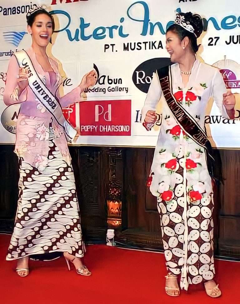 20 Tahun Miss Universe Memakai Kebaya