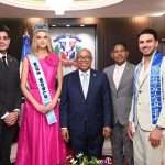 Disambut-Sesama-Pelaku-Pageant-di-Gedung-DPR
