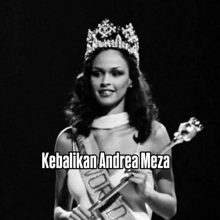 Kebalikan Andrea Meza
